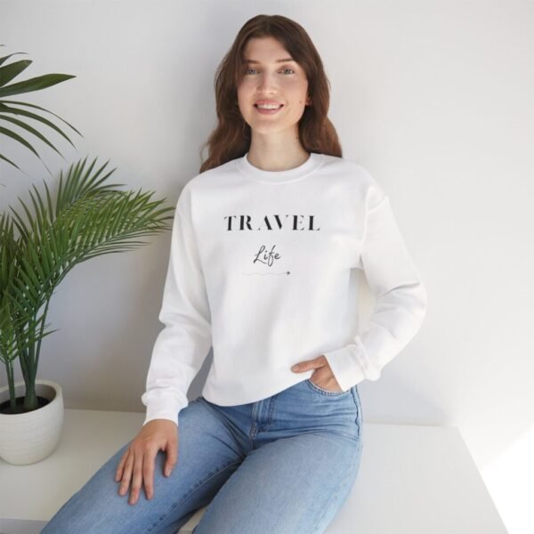 Cozy Horizons – Heavy Blend™ Crewneck Sweatshirt
