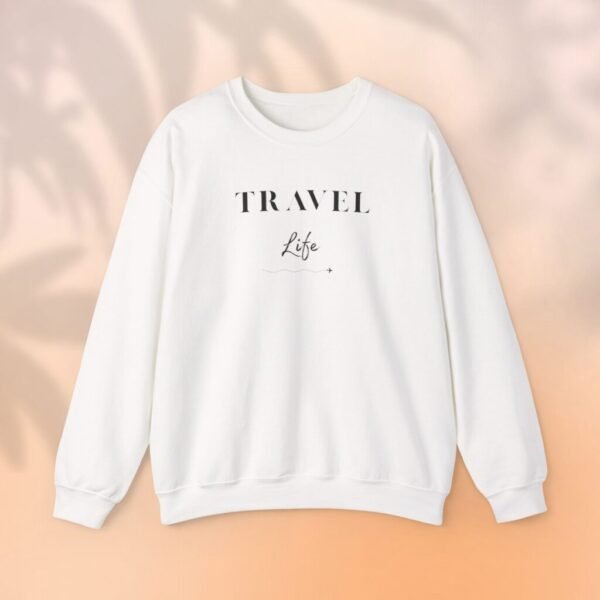 Cozy Horizons – Heavy Blend™ Crewneck Sweatshirt